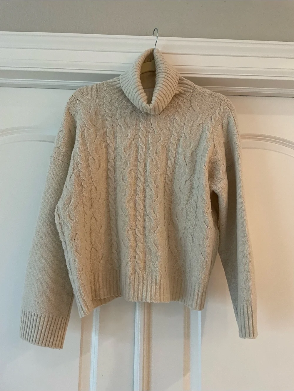 Olive & Oak Cream Ribbed Cable Knit Turtleneck - Picture 1 of 3